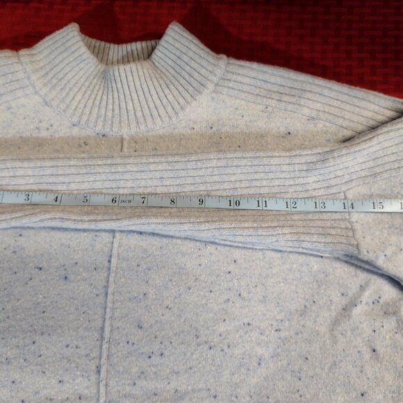 Women’s Light Blue Orvis Cashmere Sweater – Style #2MPF– Size Small - Picture 12 of 13